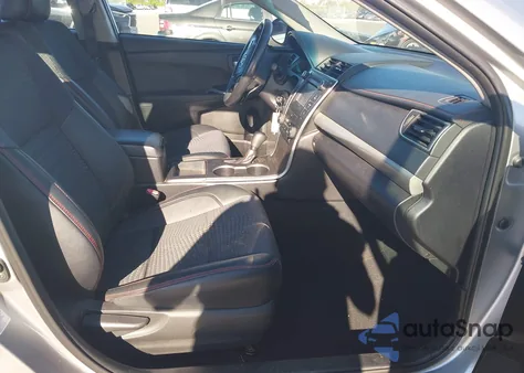 2015 Toyota Camry Se z USA, uszkodzony, nr VIN 4T1BF1FK1FU111885